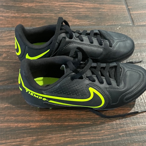 Nike Other - Nike unisex-child Tiempo Legend 9 Club Multi Ground Soccer cleat